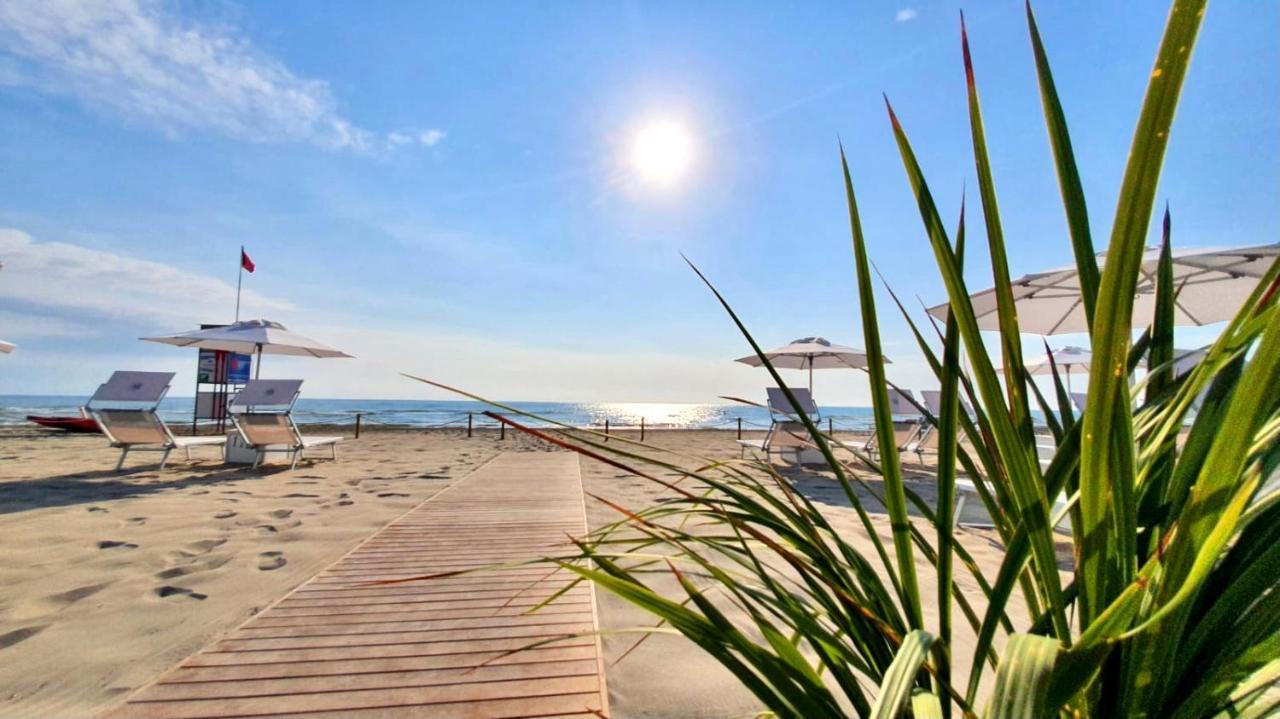 Hotel Saraceno Resort With Private Beach Milano Marittima Exteriér fotografie