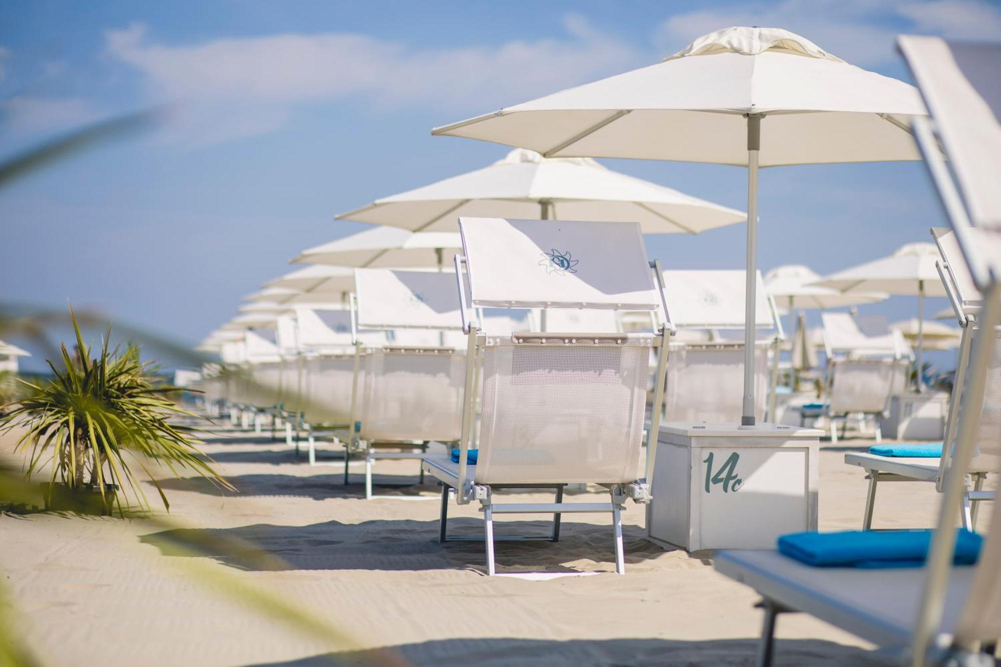 Hotel Saraceno Resort With Private Beach Milano Marittima Exteriér fotografie